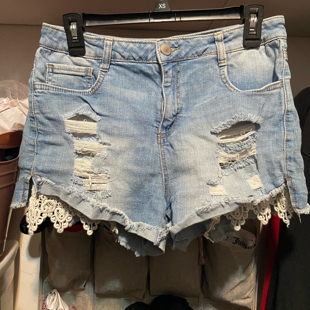 Refuge shorts